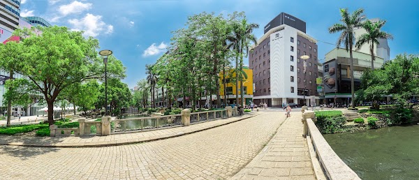 新苑庭園大飯店