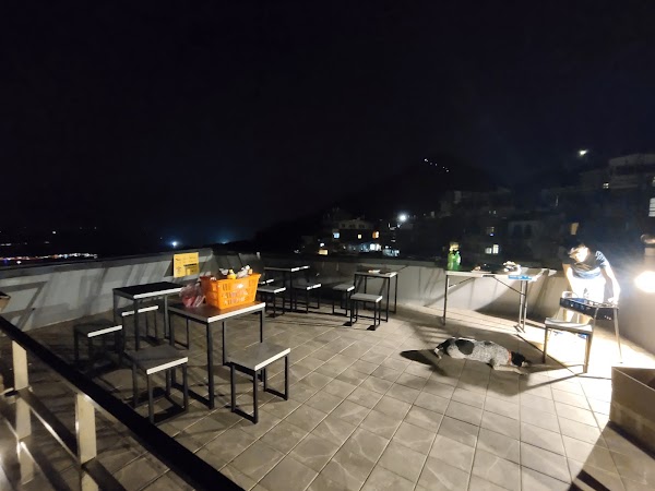 九窩 • 九份膠囊旅店