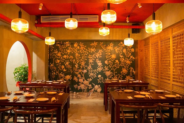 青樓中式餐酒館