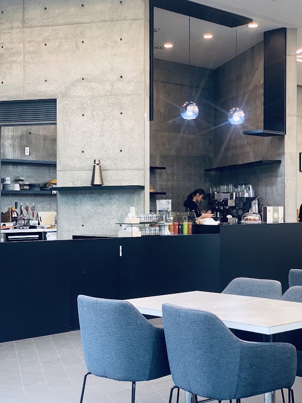 敘 MODERN •