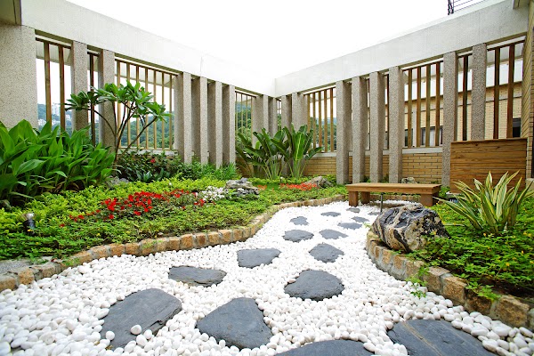 挪威森林淡水森森休閒旅館