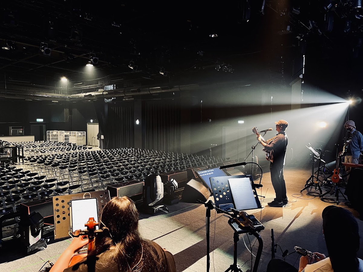 高流 LIVE WAREHOUSE